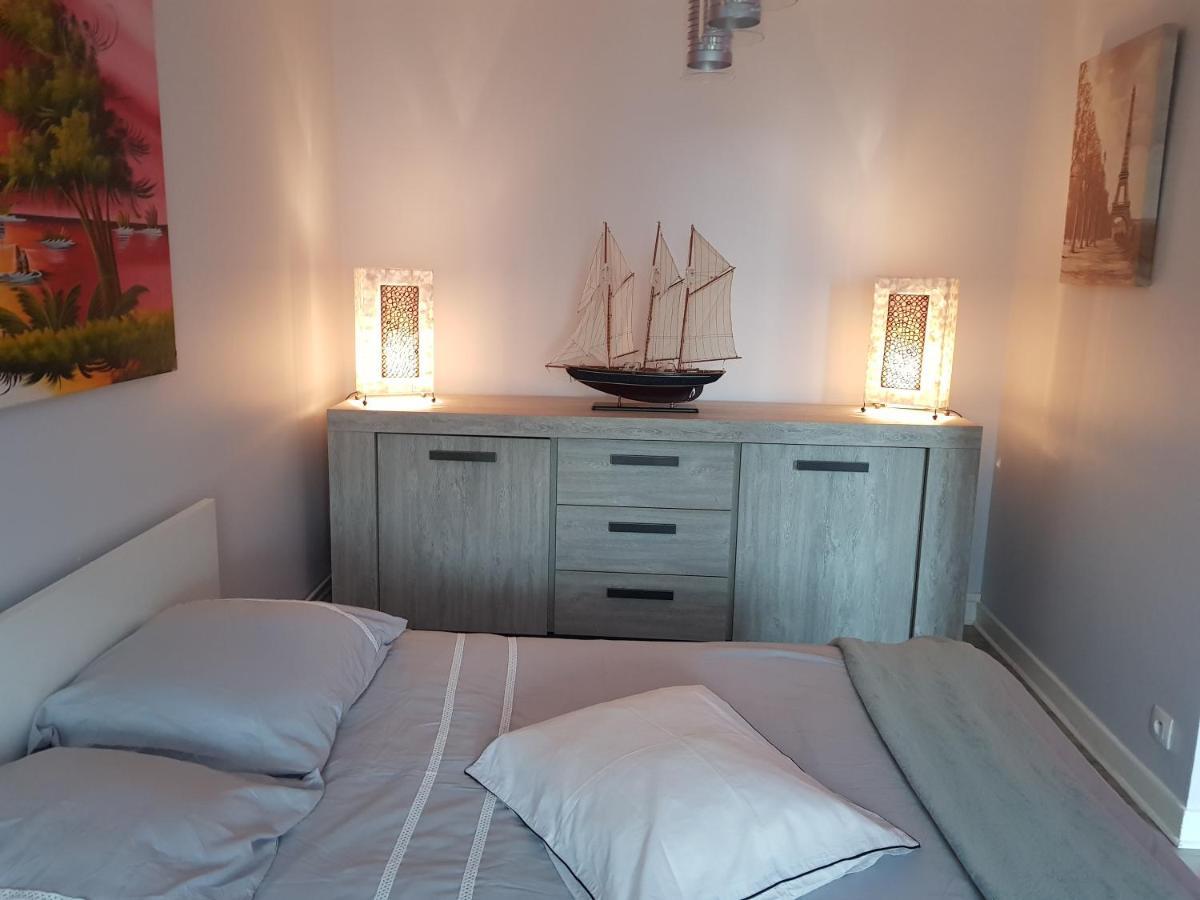 Chambre à louer dans un appartement proche du centre-ville Nevers Esterno foto