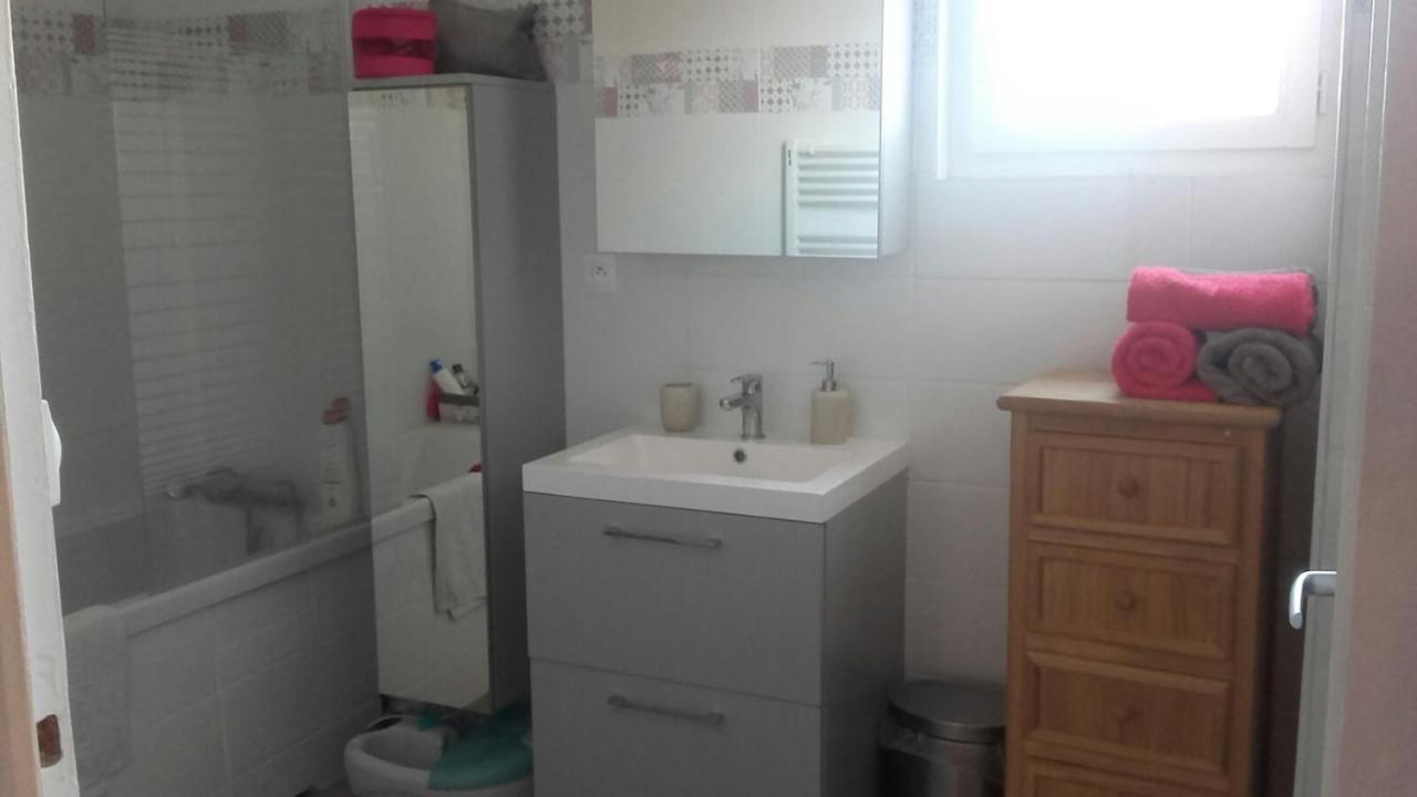 Chambre à louer dans un appartement proche du centre-ville Nevers Esterno foto